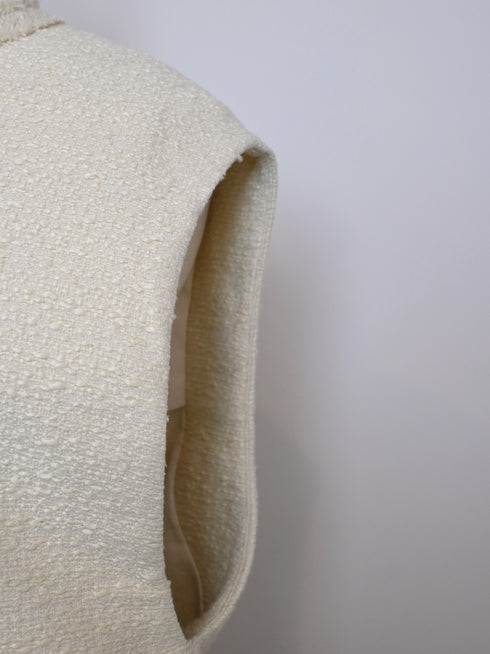 egg zip vest